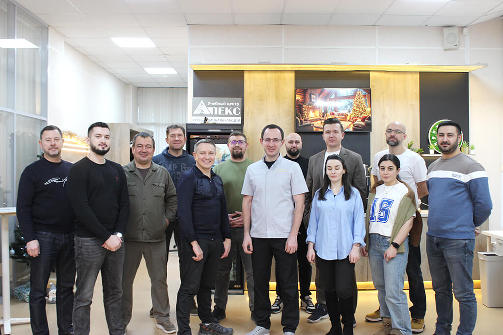 Фотоотчёт с курса Устранение рецессии десны, полный протокол: прямая техника, корональное смещение лоскута, тоннельная техника, техника Сузуки Масана. Теория + практика  (Курс прошел 12-13 декабря 2024 года). Фото № 9